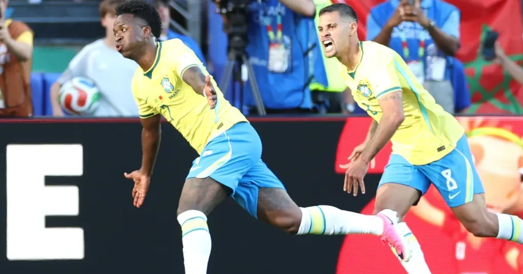 Vinícius Júnior comemorando o gol pela seleção brasileira durante a Copa do Mundo 2026