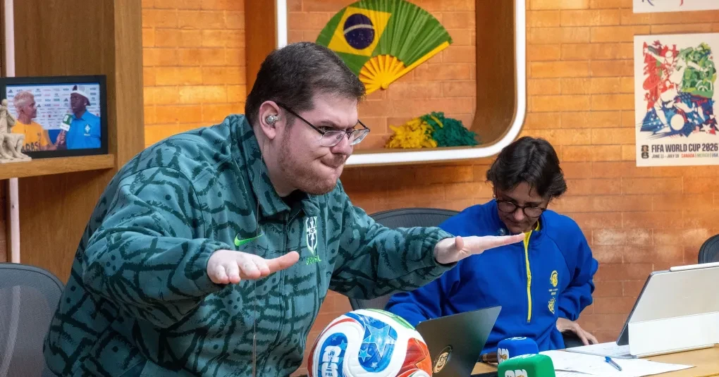 Tela de transmissão com logotipo da CazéTV durante a Copa do Mundo