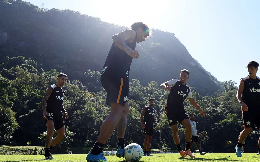 CBF marca data, horário e local do jogo atrasado entre Botafogo e Vitória
