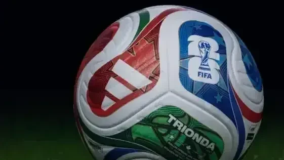 Jogadores do Panamá com expressão abatida após jogo da fase de grupos da Copa do Mundo 2026