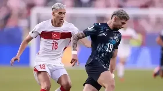 Torcida da seleção da Turquia em estádio durante partida da Copa do Mundo