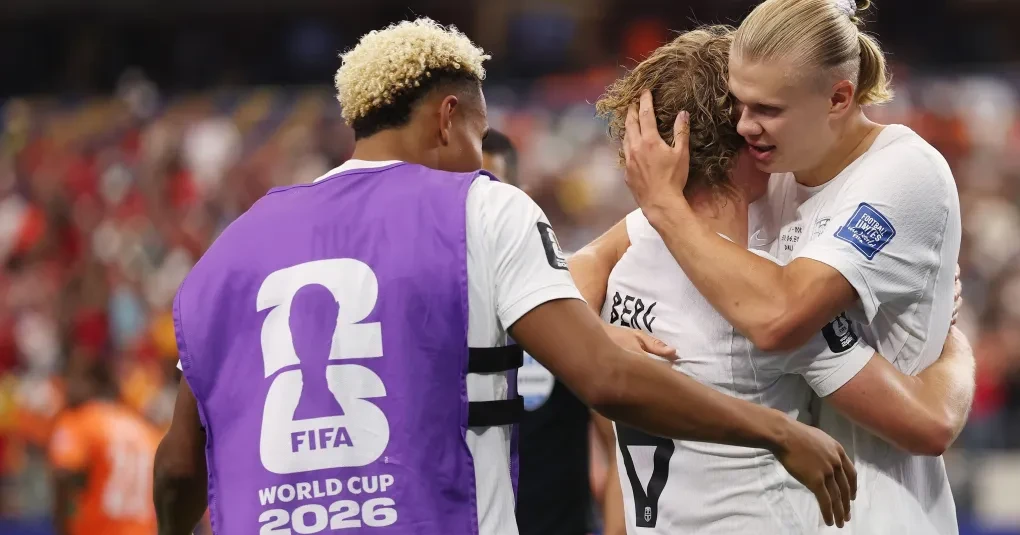 Jogadores da Noruega comemoram gol no AT&T Stadium durante a partida contra a Costa do Marfim