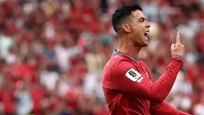 Cristiano Ronaldo comemorando gol com a camisa de Portugal durante a Copa do Mundo 2026