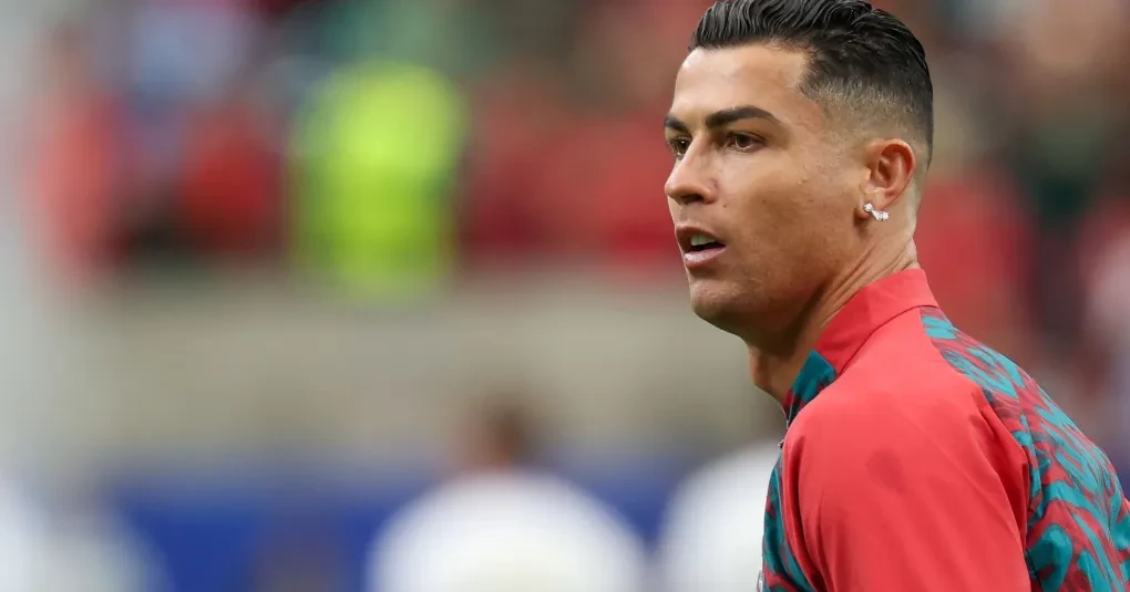 Cristiano Ronaldo com a camisa de Portugal em ação durante partida da Copa do Mundo