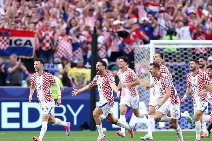 Jogadores da Croácia comemorando gol no Lincoln Financial Field