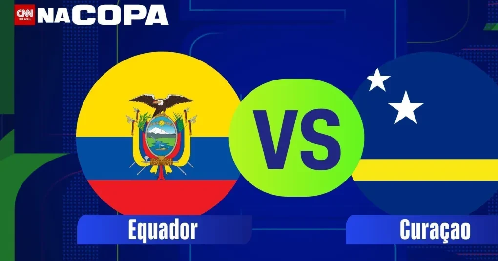 Jogadores do Equador e de Curaçao no aquecimento antes da partida