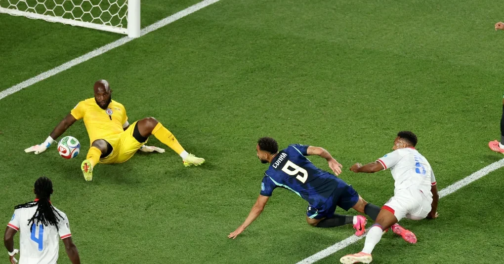 Matheus Cunha comemorando gol da Seleção Brasileira na Filadélfia contra o Haiti