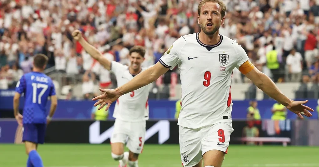 Harry Kane comemorando gol pela seleção da Inglaterra