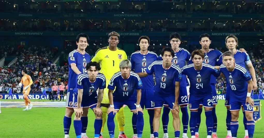 Jogadores do Japão comemorando treino antes de partida da Copa do Mundo