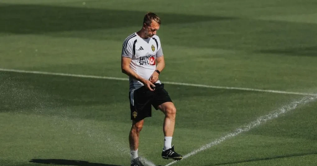 Graham Potter em entrevista coletiva antes do jogo entre Suécia e França
