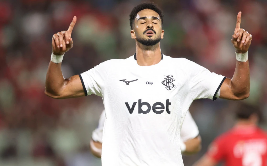 Botafogo encaminha duas saídas do elenco; Chris Ramos é emprestado ao Real Oviedo