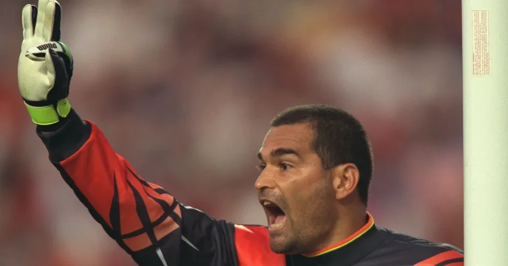 José Luis Chilavert em evento público, expressão séria