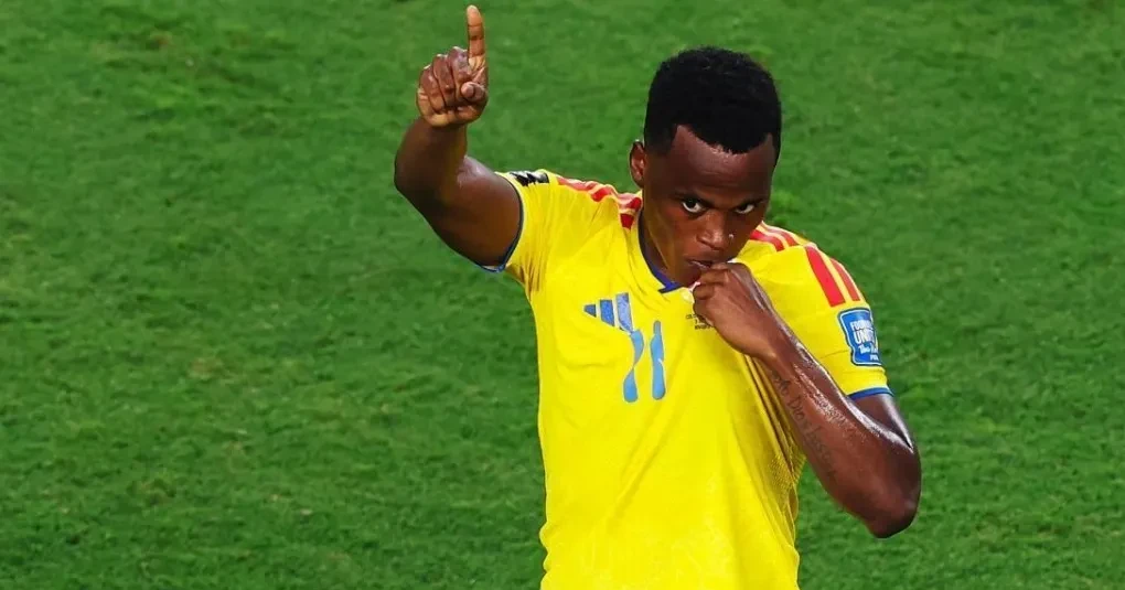 Jhon Arias comemorando o gol pela seleção colombiana no Arrowhead Stadium