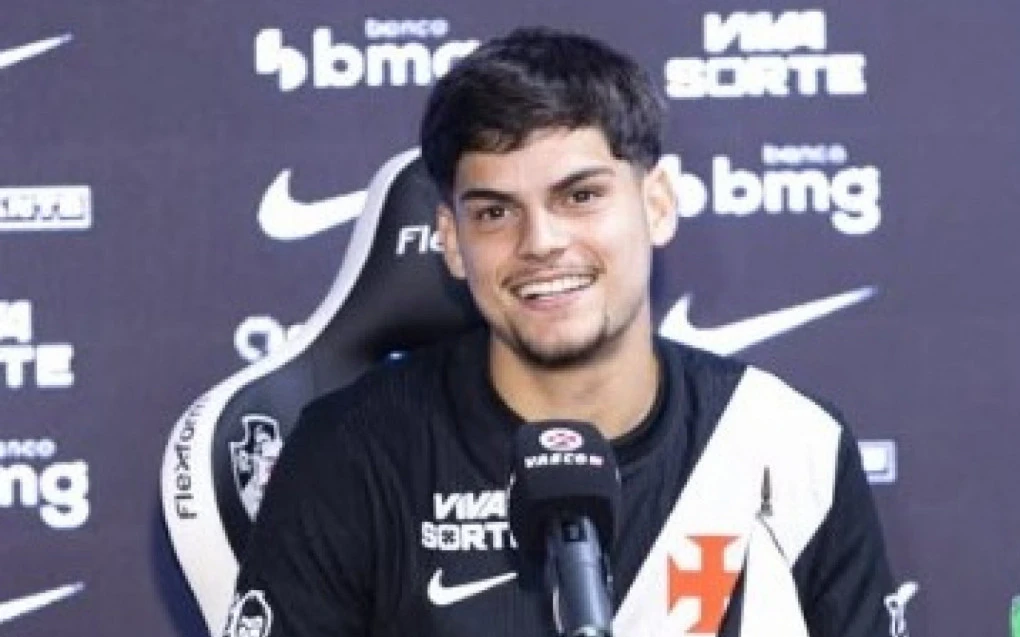 Paulinho celebra grandeza do Vasco e elogia dupla de laterais em apresentação