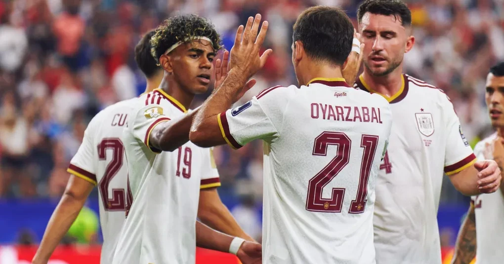 Post do coletivo Barça i Ciutadania com bandeira catalã e texto sobre boicote à seleção espanhola