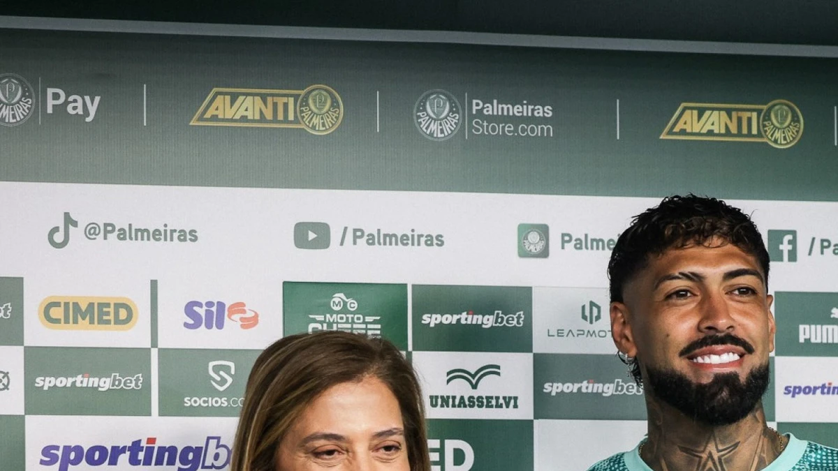 Alexander Barboza ao lado de Leila Pereira em evento do Palmeiras
