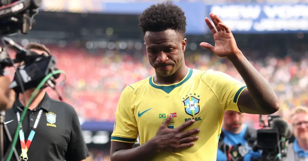 Vinícius Júnior em publicação nas redes sociais após eliminação do Brasil