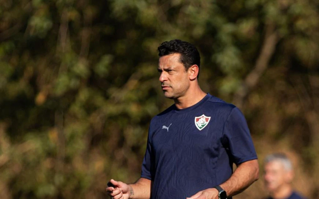 Fred em treino com o grupo sub-20 do Fluminense