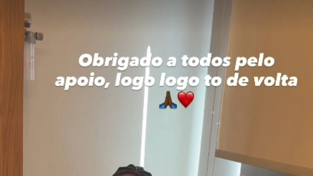 John Kennedy, desfalque do Fluminense, recebe alta após cirurgia
