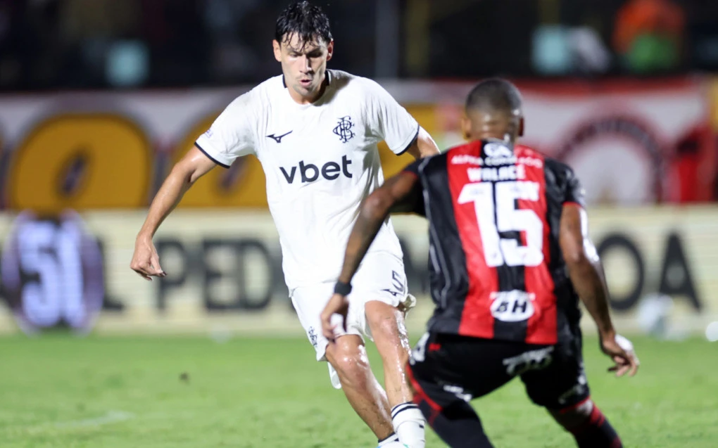 Ferraresi assina contrato definitivo com o Botafogo e garante permanência em 2026
