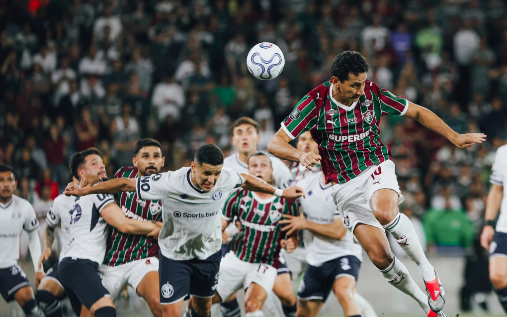 Jogadores do Fluminense no Maracanã após empate com Independiente Rivadavia