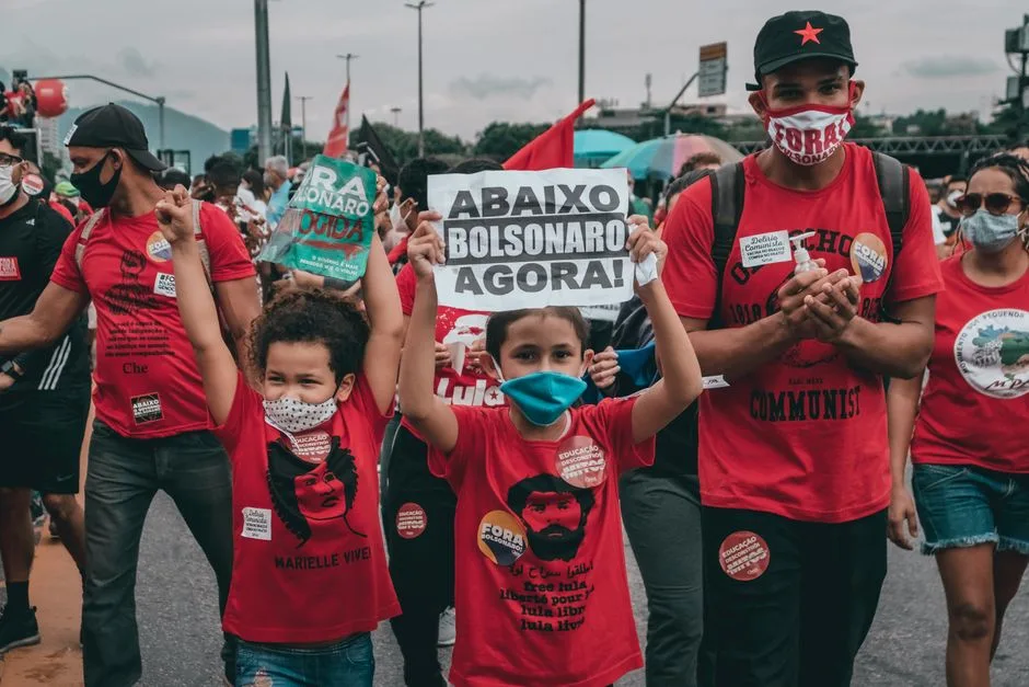 Rio protest anti-racism crowd Futebol Rio de Janeiro