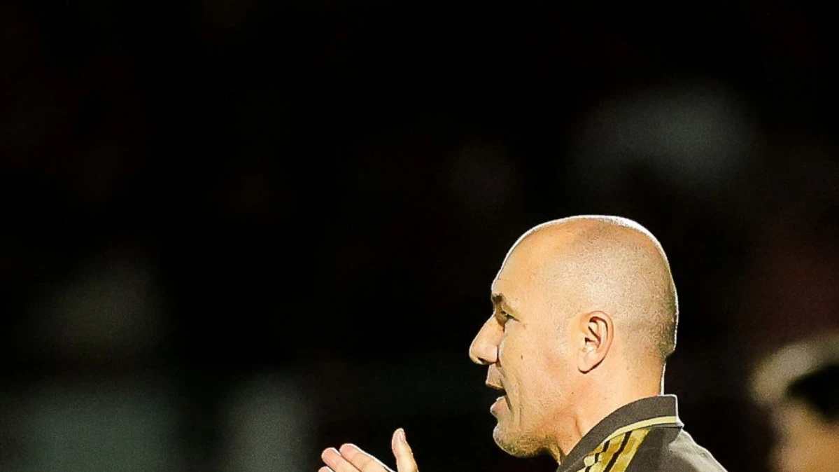 Leonardo Jardim em entrevista após trabalho com o elenco do Flamengo