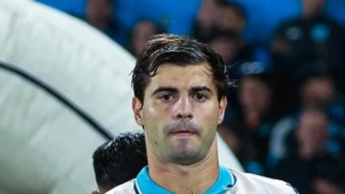 Santiago Sosa com a camisa do Racing Club