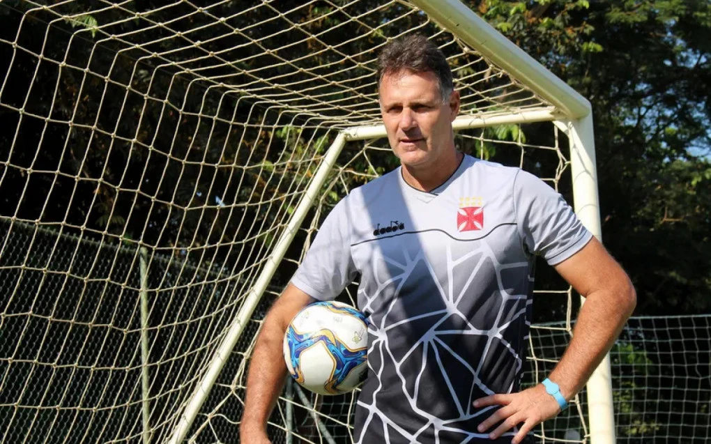 Carlos Germano, ex-goleiro do Vasco, em foto institucional