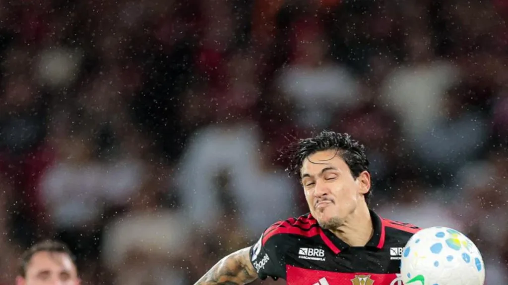 Pedro segue sem gols e provoca críticas da torcida do Flamengo no Brasileirão