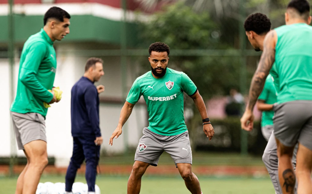 Samuel Xavier pode ser novidade do Fluminense na Libertadores