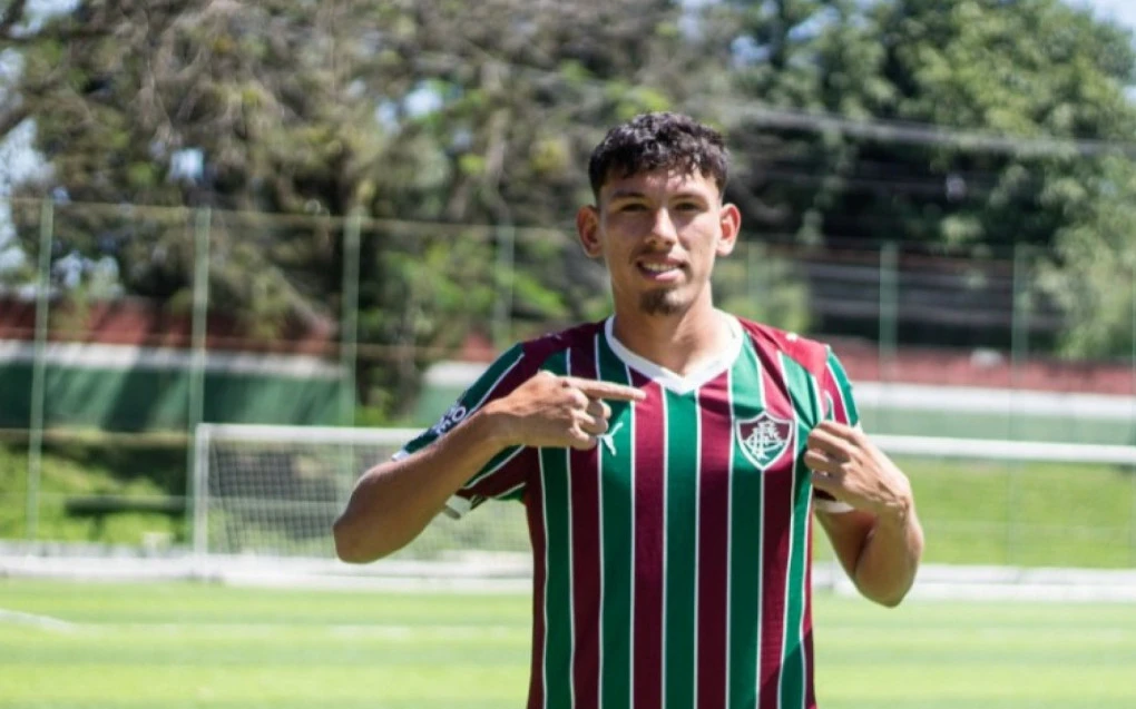 Zagueiro paraguaio Carlos Areco acerta com o Fluminense Sub-20